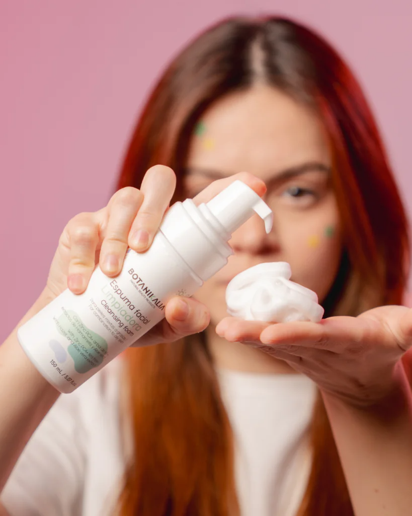 ESPUMA FACIAL LIMPIADORA Piel mixta a grasa