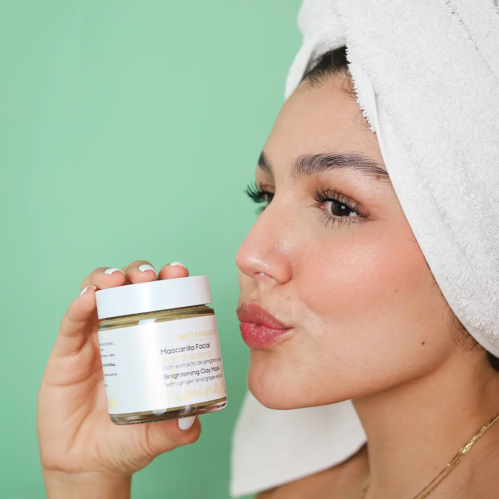 MASCARILLA ILUMINADORA